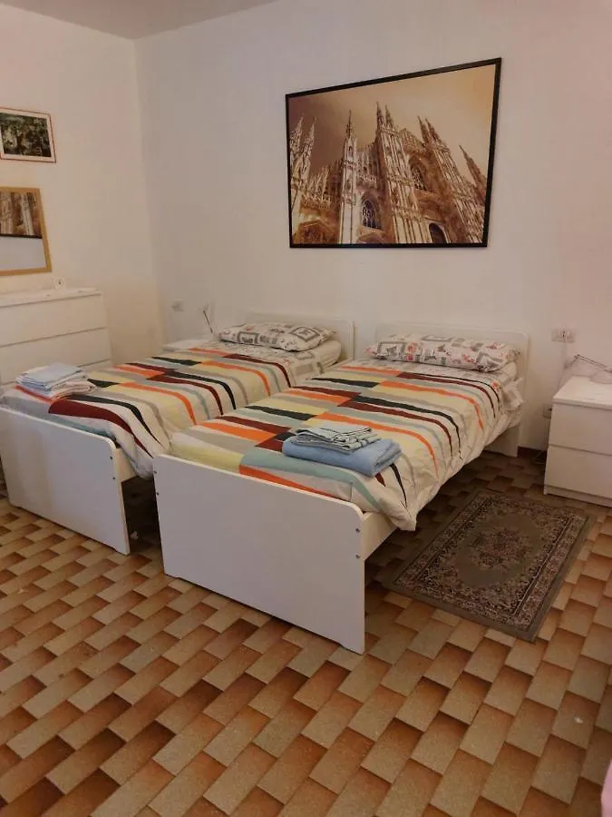Flat In Milan 3 Διαμέρισμα