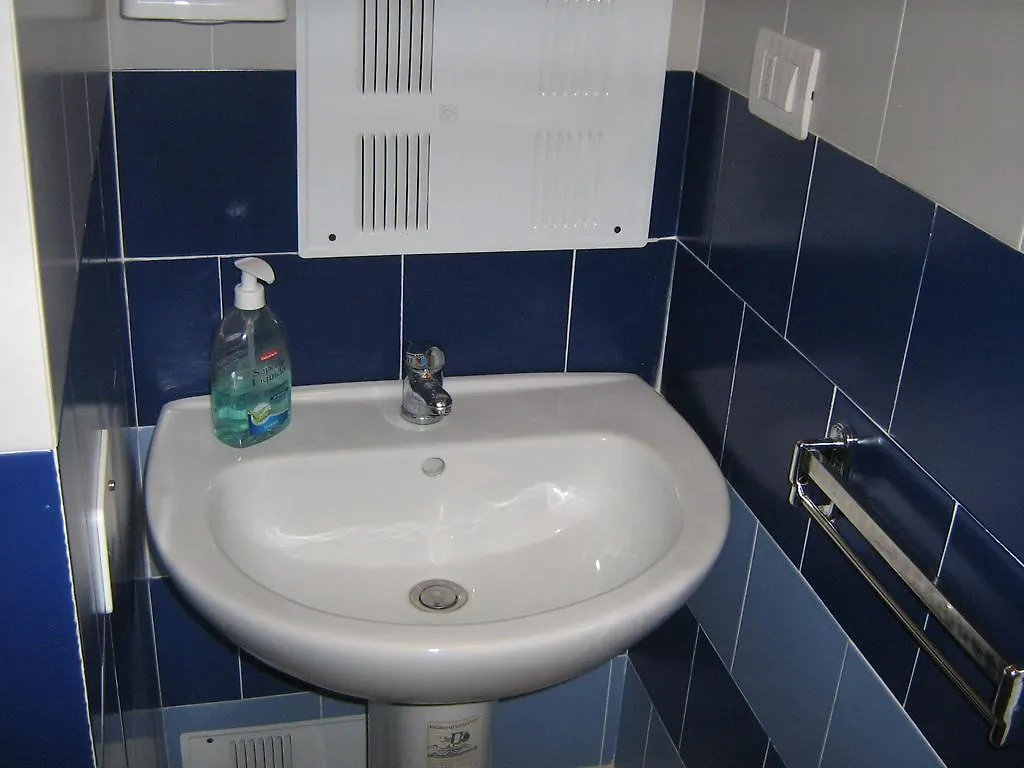 Flat In Milan 3 Apartman Olaszország